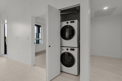 509-13439 94A Avenue, Surrey, BC 