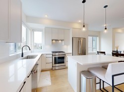 56-19897 75a Avenue  Langley, BC V2Y 3S2