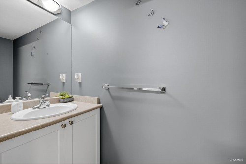 112-12711 64 Avenue, Surrey, BC 