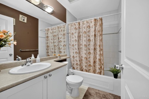 112-12711 64 Avenue, Surrey, BC 