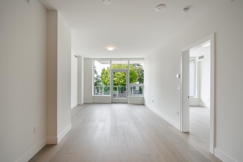 212-1342 Johnston Road, White Rock, BC 