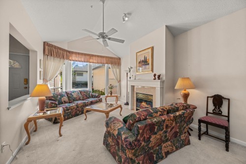 63-9025 216 Street, Langley, BC 