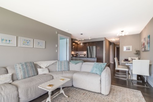 504-14955 Victoria Avenue, White Rock, BC 