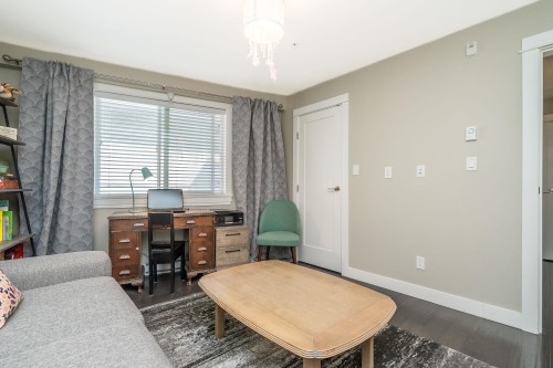 504-14955 Victoria Avenue, White Rock, BC 