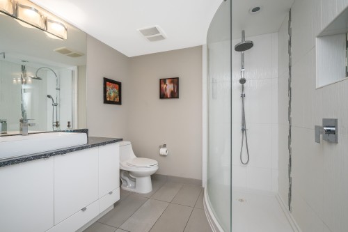 504-14955 Victoria Avenue, White Rock, BC 