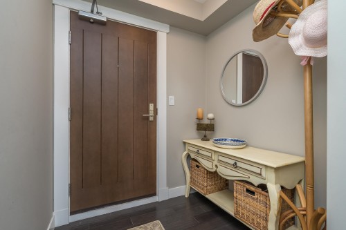 504-14955 Victoria Avenue, White Rock, BC 