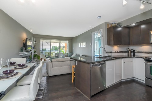 504-14955 Victoria Avenue, White Rock, BC 