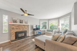 9286 212 Street  Langley, BC V1M 2B5