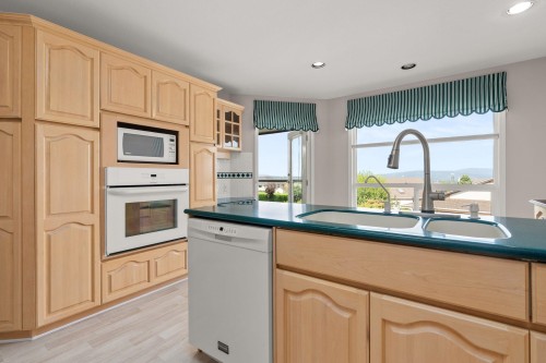 9-31445 Ridgeview Drive, Abbotsford, BC 