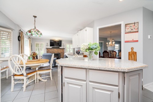 6556 Claytonhill Place, Surrey, BC 