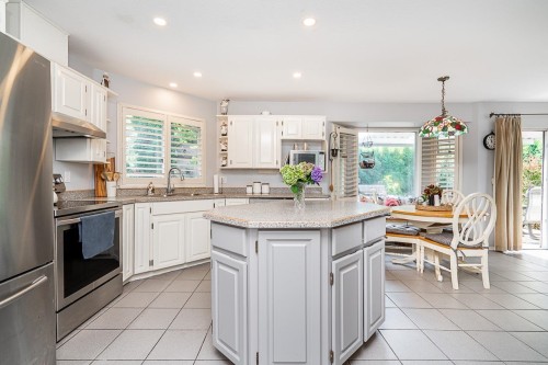 6556 Claytonhill Place, Surrey, BC 