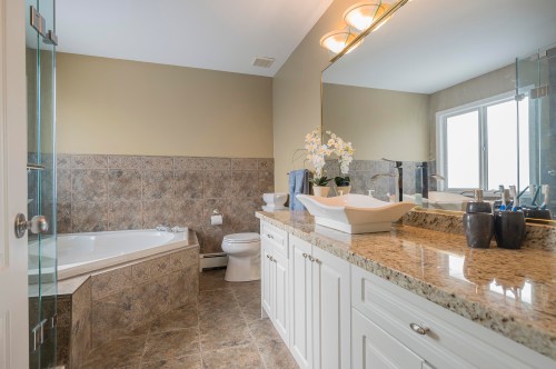 6758 150 Street, Surrey, BC 