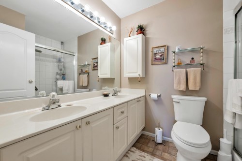 408-5646 200 Street, Langley, BC 