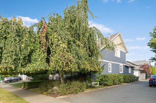 19089 68B Avenue, Surrey, BC 