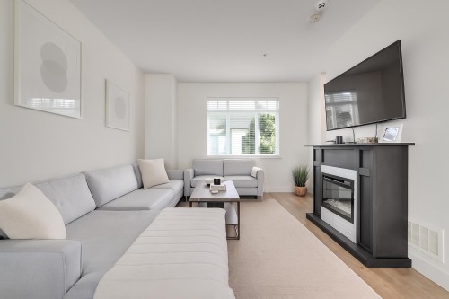 20-6897 201 Street, Langley, BC 