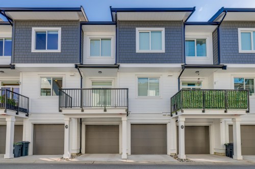 20-6897 201 Street, Langley, BC 