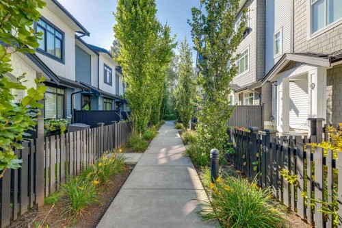 20-6897 201 Street, Langley, BC 