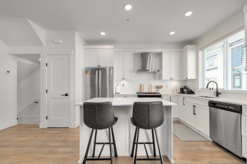 20-6897 201 Street, Langley, BC 