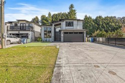 2128 Oakridge Crescent  Abbotsford, BC V2T 6A8