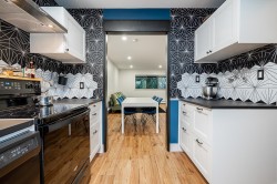 301-1561 Vidal Street  White Rock, BC V4B 5A7