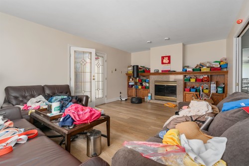 13139 14 Avenue, Surrey, BC 