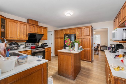 13139 14 Avenue, Surrey, BC 