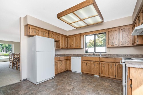 2080 156A Street, Surrey, BC 