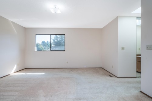 2080 156A Street, Surrey, BC 