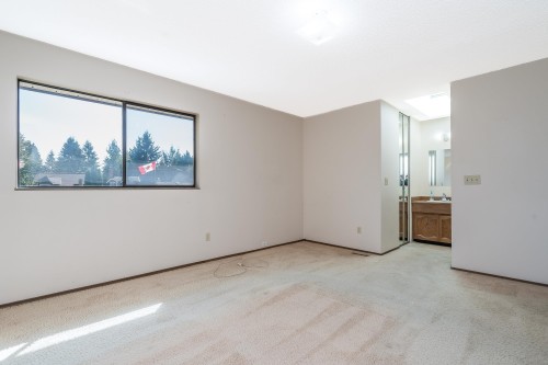 2080 156A Street, Surrey, BC 