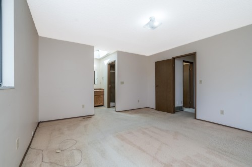 2080 156A Street, Surrey, BC 