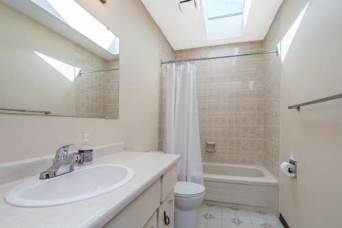 2080 156A Street, Surrey, BC 