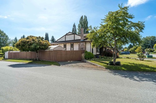 2080 156A Street, Surrey, BC 