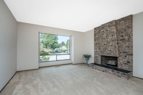 2080 156A Street, Surrey, BC 