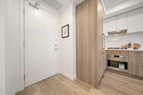 1808-9675 King George Boulevard, Surrey, BC 