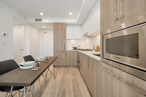 1808-9675 King George Boulevard, Surrey, BC 