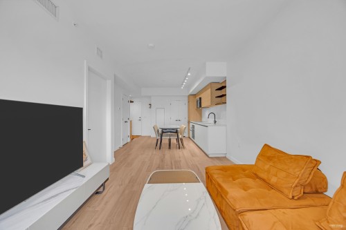 302-10448 University Drive, Surrey, BC 