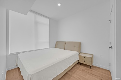 302-10448 University Drive, Surrey, BC 