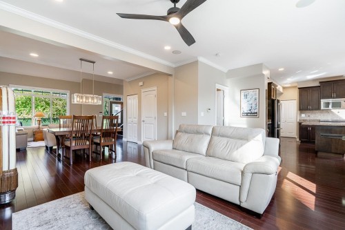 16448 59A Avenue, Surrey, BC 