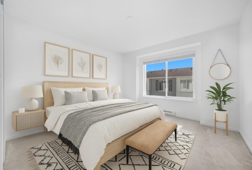 10-15778 85 Avenue, Surrey, BC 