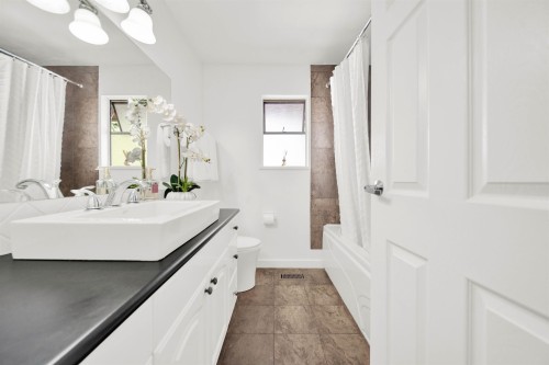 11473 Royal Crescent, Surrey, BC 