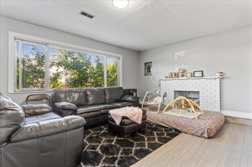 1943 Catalina Crescent, Abbotsford, BC 