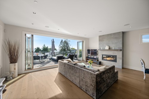 14712 Mcdonald Avenue, White Rock, BC 