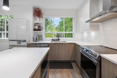 11-8137 164 Street, Surrey, BC 