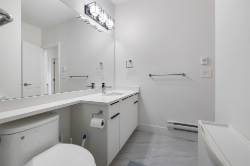 11-8137 164 Street, Surrey, BC 