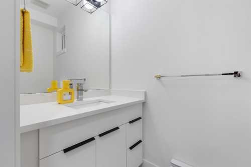 11-8137 164 Street, Surrey, BC 