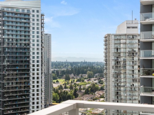 2907-13778 100 Avenue, Surrey, BC 