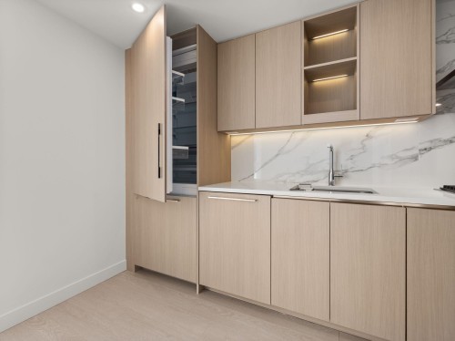 2907-13778 100 Avenue, Surrey, BC 