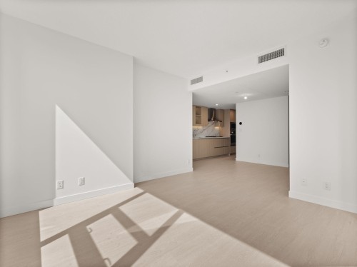 2907-13778 100 Avenue, Surrey, BC 