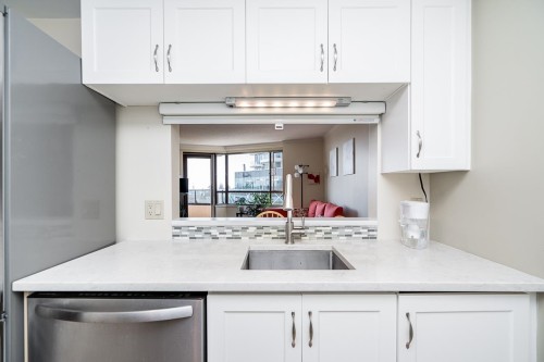 502-15111 Russell Avenue, White Rock, BC 