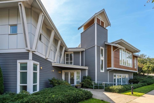 8-15918 Mountain View Drive, Surrey, BC 